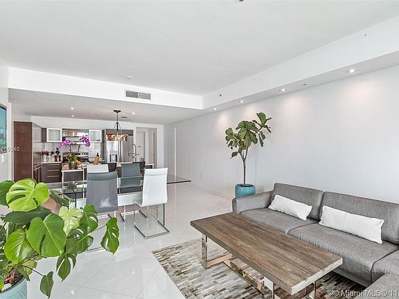 4th image of 1900 N Bayshore Dr APT 2215