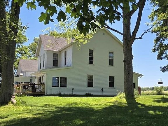 3rd image of 3363 N Stout Rd