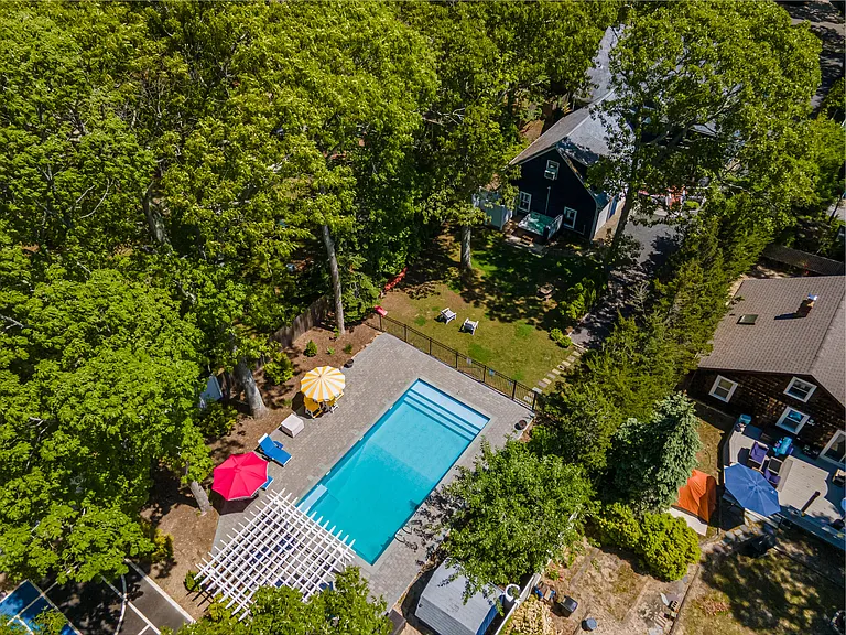 2300 Pine Tree Rd — Photo 50