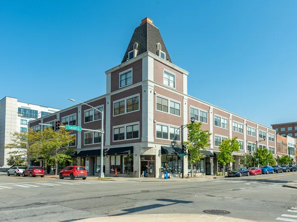 400 E Locust St Unit 207, Des Moines, IA 50309