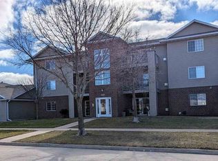 3101 Samuel Ct SW UNIT 1, Cedar Rapids, IA 52404