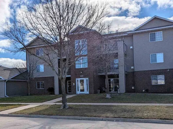 3101 Samuel Ct SW Unit 1, Cedar Rapids, IA 52404