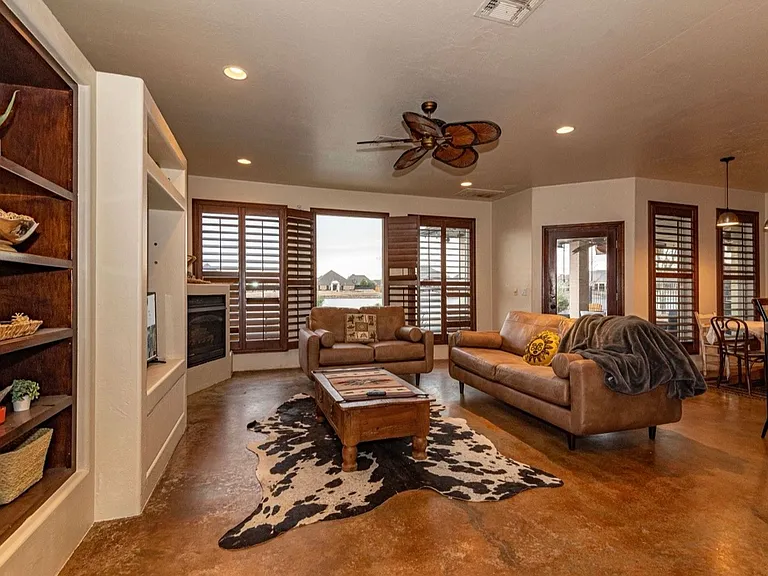 7623 Wyatt Lake Dr — Photo 13