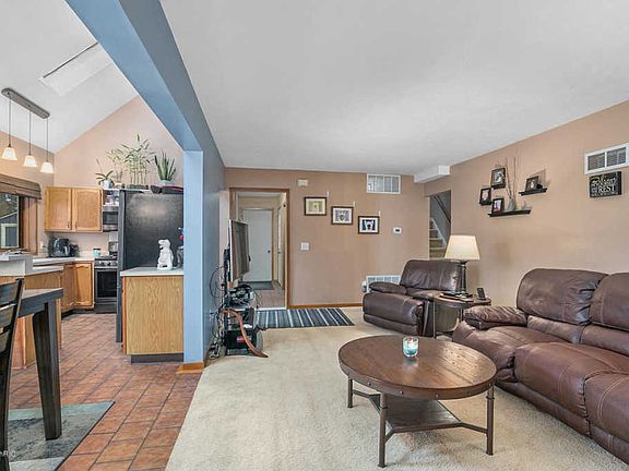 5th image of 824 59th St SE