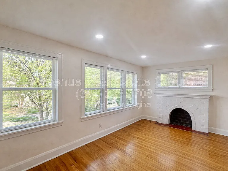 1020 Claytonia Ter #A — Photo 2
