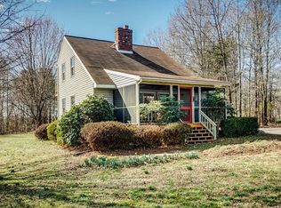 73 Meeks Ln, Kents Store, VA 23084