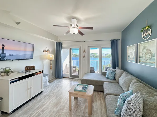 114 Carillon Market St #210, Panama City Beach, FL 32413