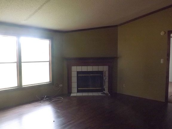 4th image of 1249 Clearcreek Dr