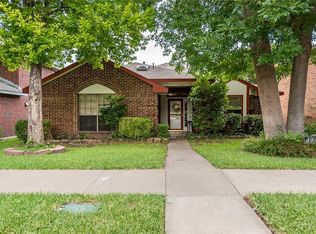 4002 David Dr, Rowlett, TX 75088