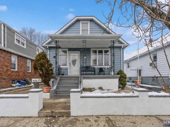 23 Sidney St, Lodi, NJ 07644