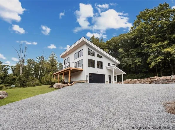 230 New Salem Road, Kingston, NY 12401