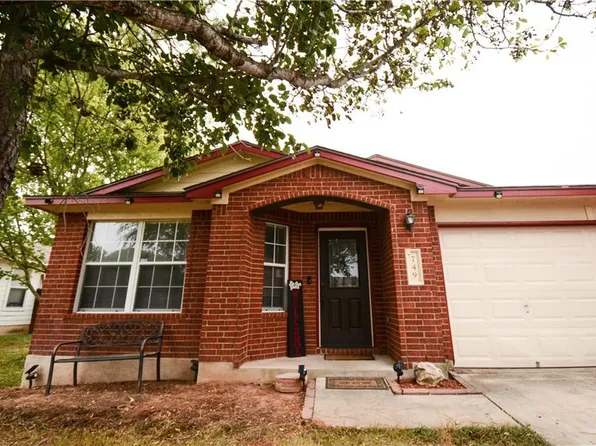 749 Blair Ave, Bastrop, TX 78602