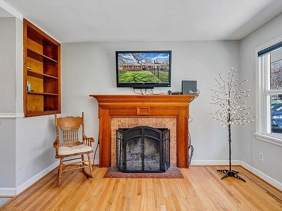 5th image of 2129 Twelve Oclock Knob Rd