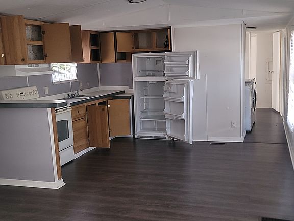 4th image of 7440 Gulf Breeze Cir #8