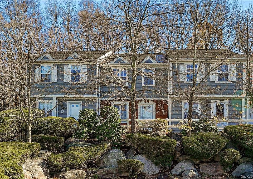 1st image of 402 Twin Brook Ct
