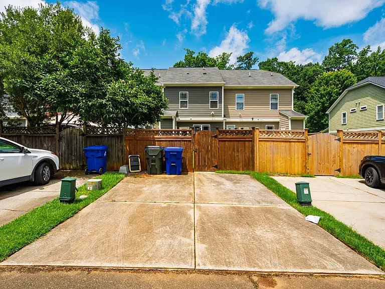 76 Millbrook Dr — Photo 28