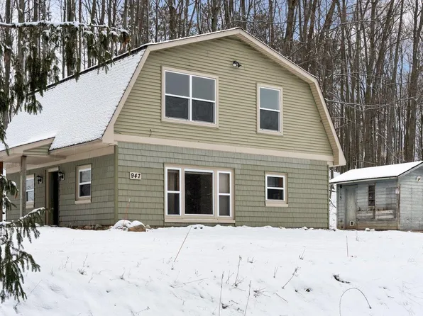 947 N Buhland Rd, Central Lake, MI 49622