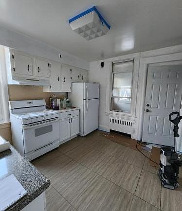 4th image of 123 Convent Pl