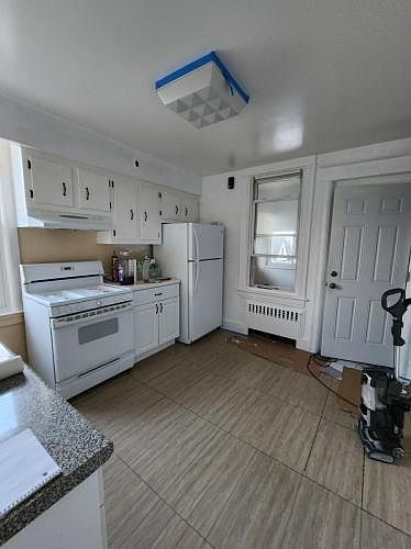 1st image of 120 Convent Pl #2