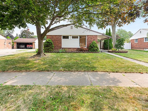 4th image of 2345 Middlefield Rd