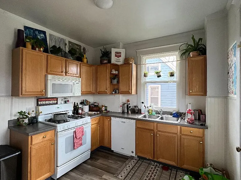 2253 Madison Ave — Photo 15