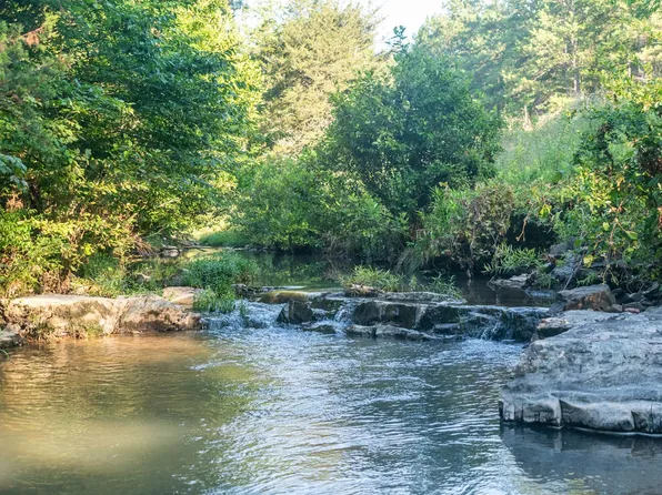 343 Almond Rd, Gillham, AR 71841