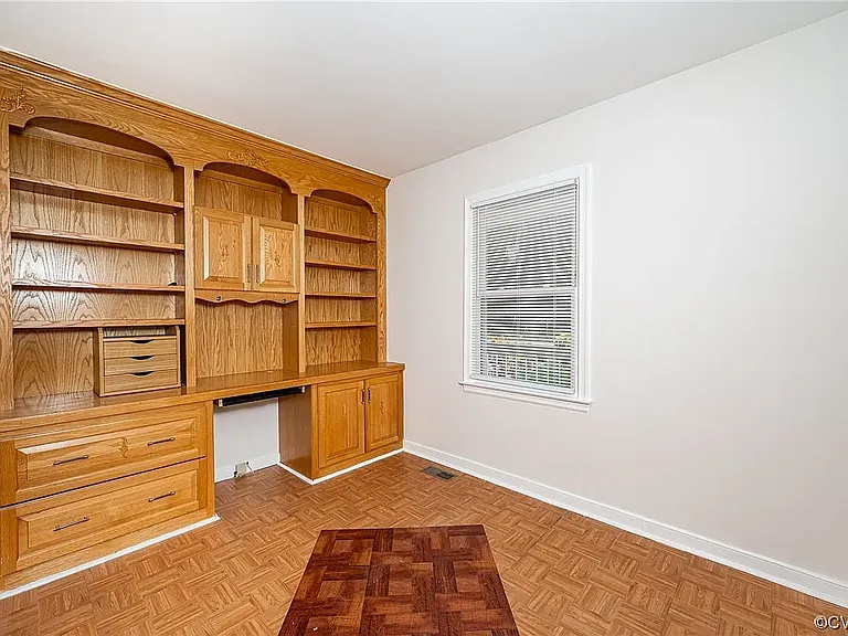 4212 Bridgewood Rd — Photo 3