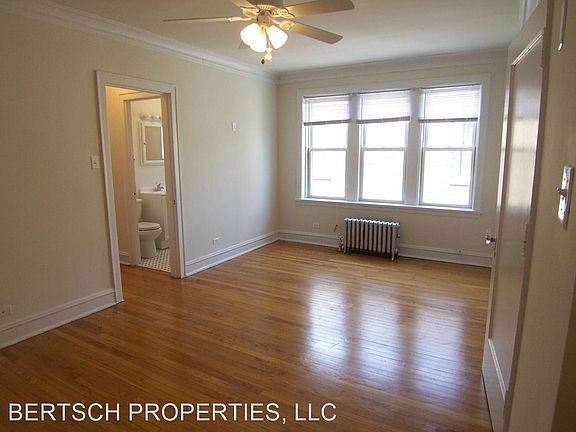 2nd image of 4807 N Fairfield Ave APT 24