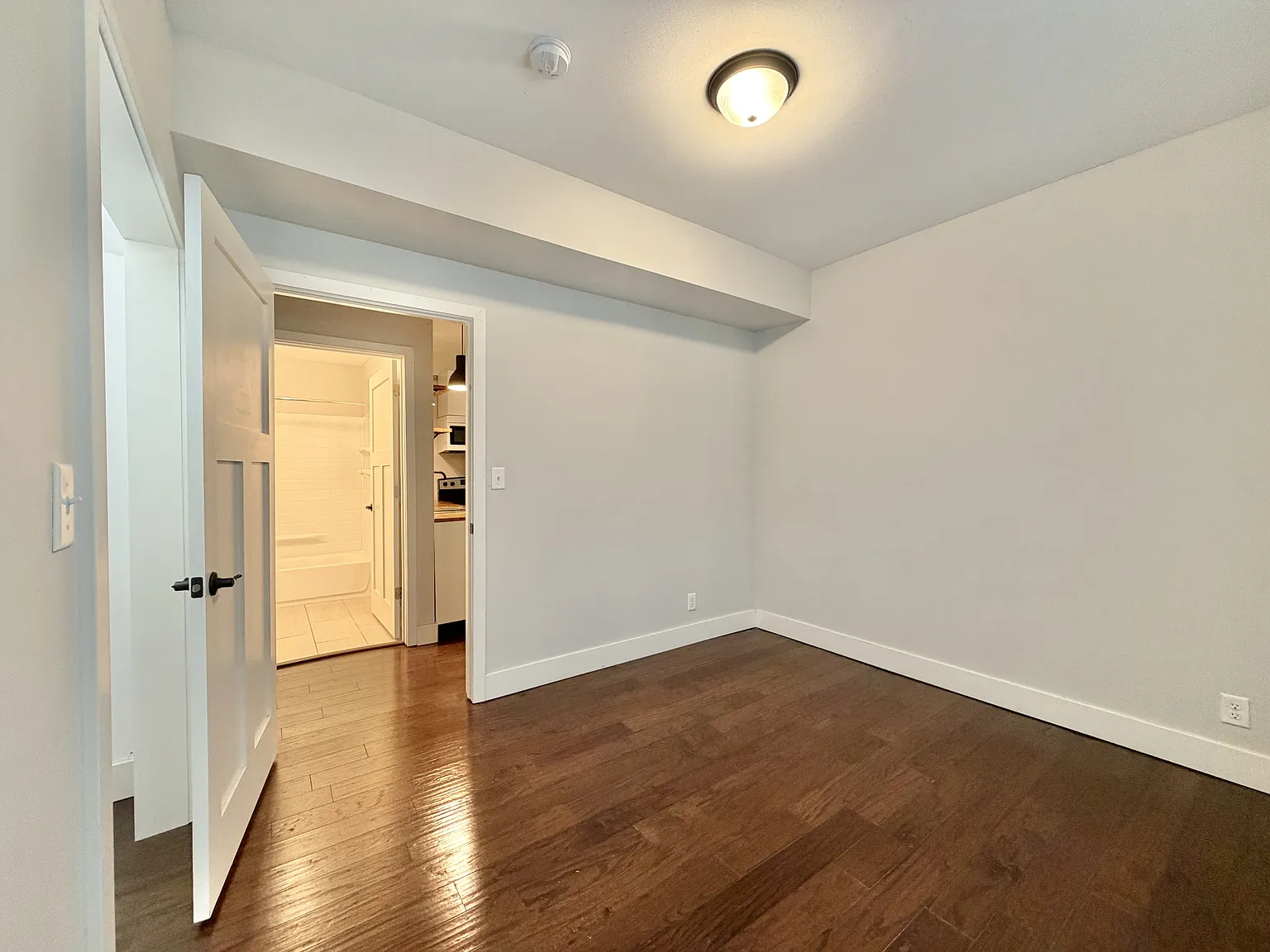640 Bluff Street - 102 — Photo 2