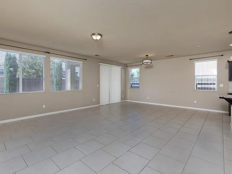3720 Griffith Ave — Photo 29