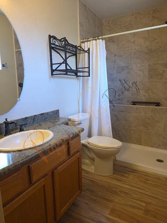 3329 Cypress St — Photo 3