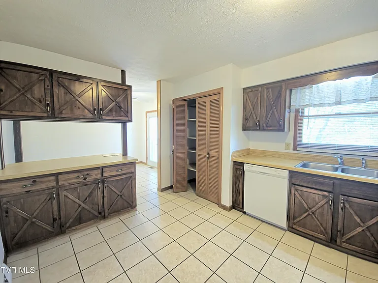 2910 Newbern Dr — Photo 12