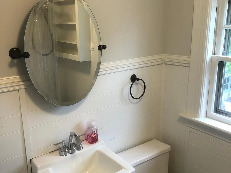 137 Baldwin St #A — Photo 8