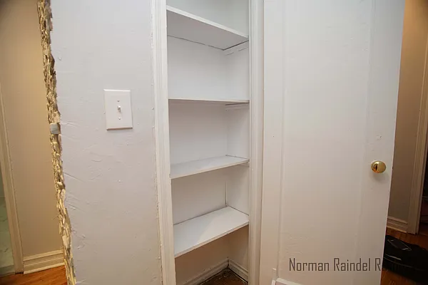 Rented by Norman Raindel, LREB | media 17