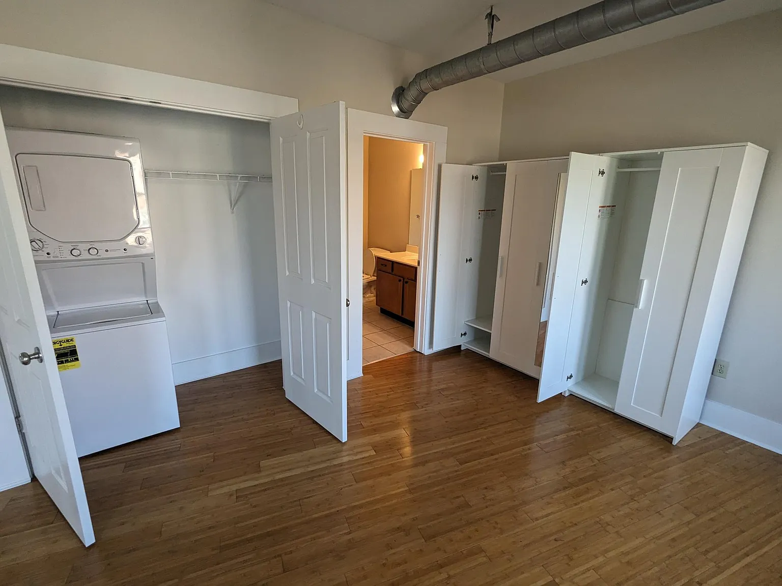 1601 Main St — Photo 3