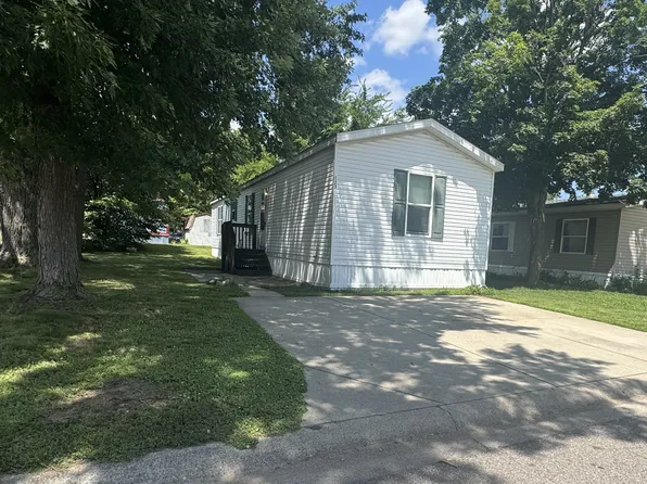 123 Brookside Mnr #123, Goshen, IN 46526