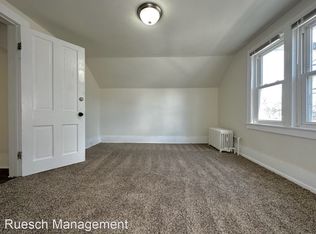 1023 Wright St APT 2, Oshkosh, WI 54901