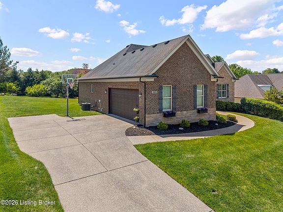 3rd image of 16818 Shakes Creek Dr