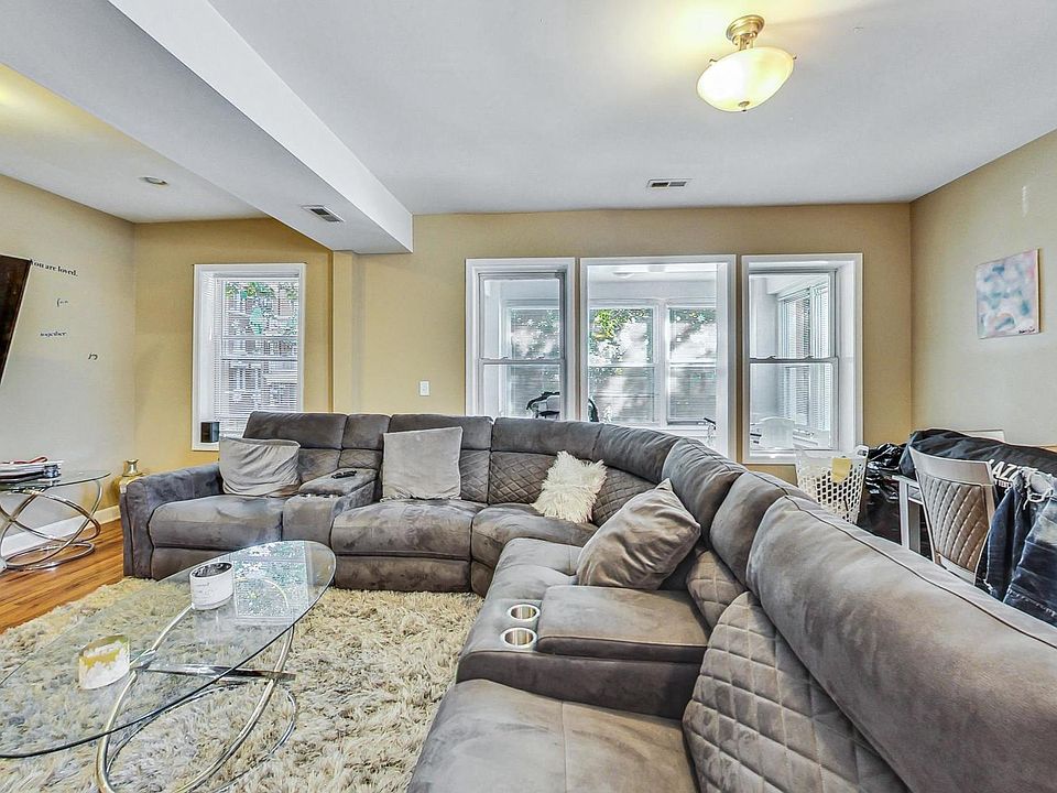 2nd image of 6036 S Saint Lawrence Ave