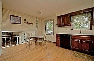 3rd image of 9122 England St