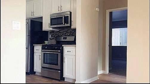 2nd image of 441 Nebraska Ave APT 1