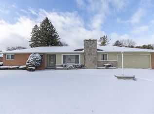 2809 S Outer Dr, Saginaw, MI 48601