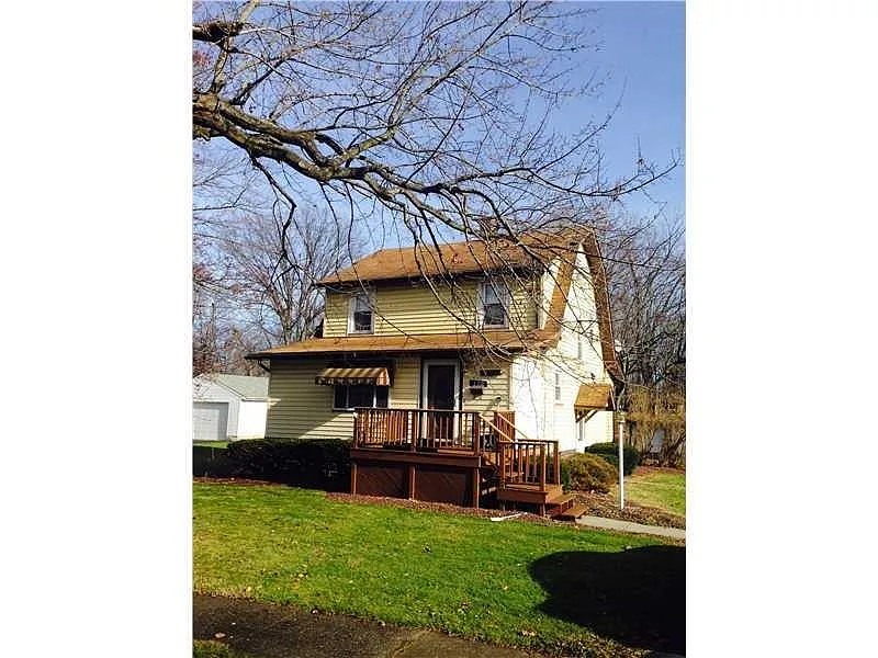 110 King Ave photo 1