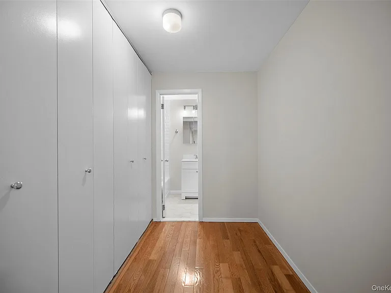 520 Ashford Ave #5 — Photo 22