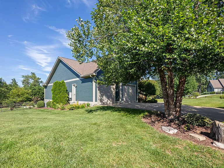 3 Slippery Rock Dr — Photo 34