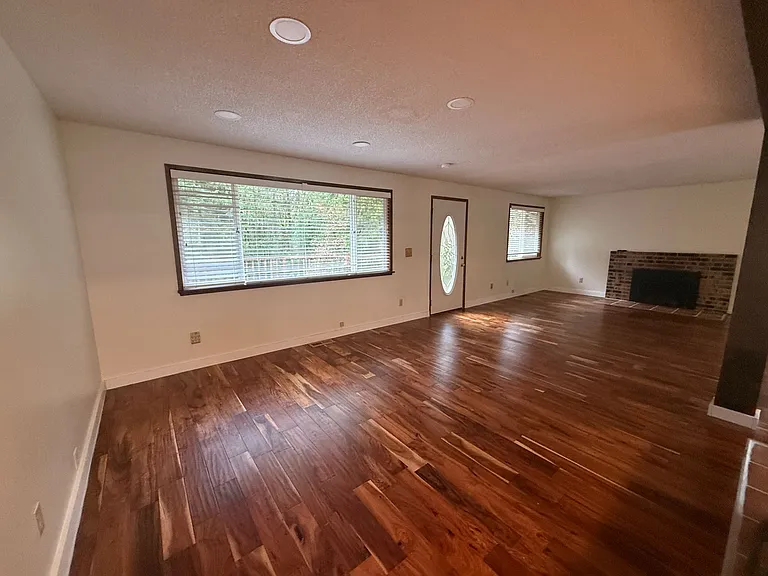 10144 Banner Rd SE — Photo 9