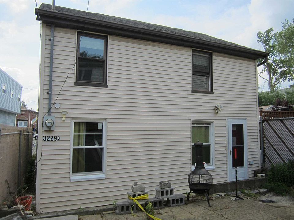 1st image of 3229 Glennon Pl #B
