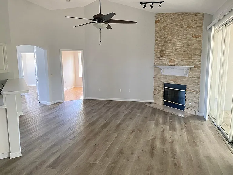 5477 Ashton Manor Dr — Photo 4