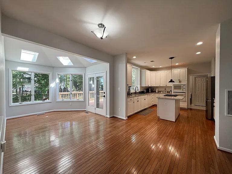 8011 Lions Crest Way — Photo 6