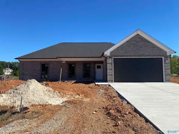 11194 Percy Dr, Tanner, AL 35671